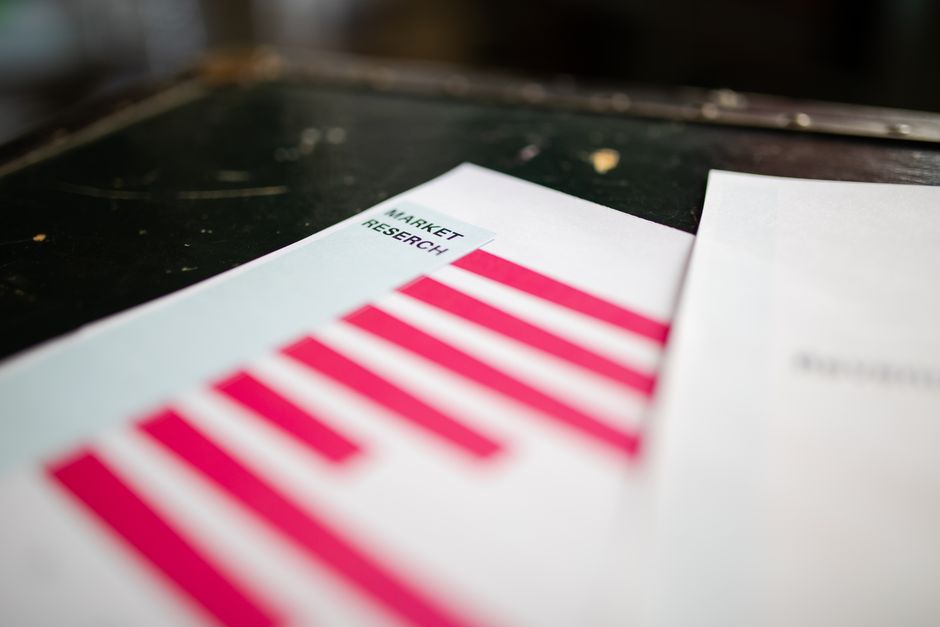 Researching Market Rates and Competitor Benchmarking